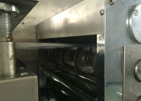 Verpackungsmaterial speicherte Aluminiumapotheken-Blasen-Verpackmaschine PRC-System